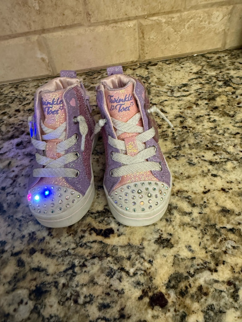 Skechers Twinkle Toes Girls Light-Up Glitter Sneakers in Purple and Pink